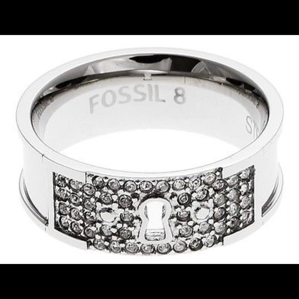 NWOT Fossil Keyhole Ring